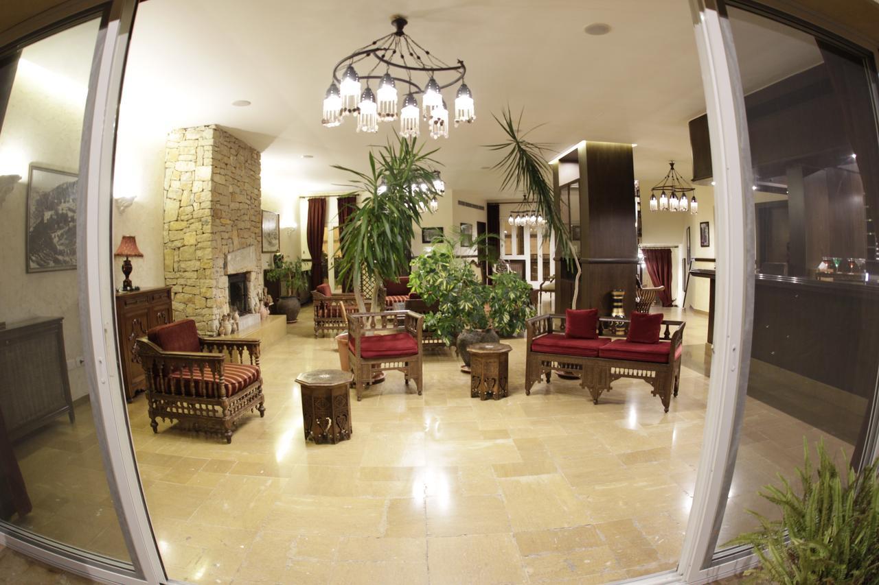 Quartier Suisse Hotel ブロウマナ エクステリア 写真