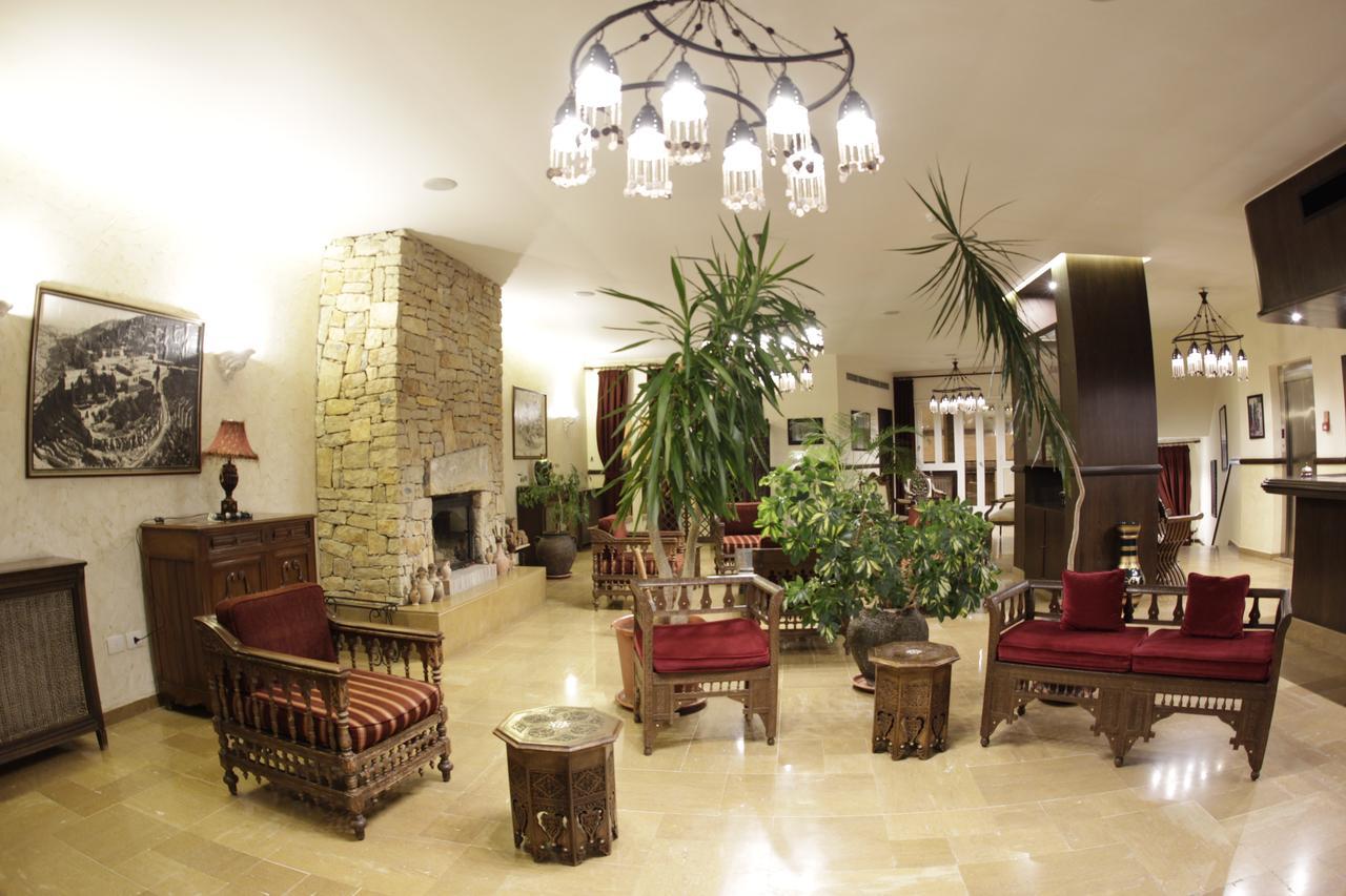 Quartier Suisse Hotel ブロウマナ エクステリア 写真